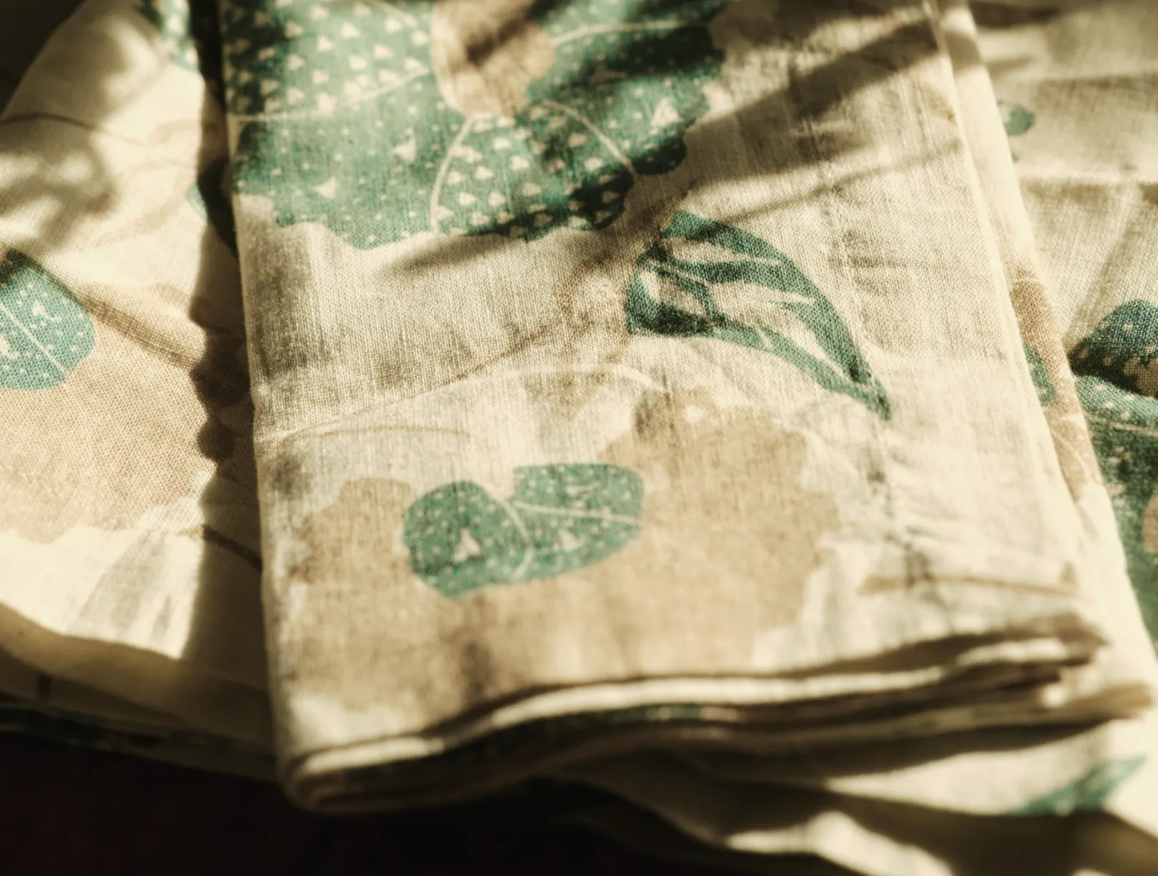Discount Coyuchi Aurora Print Napkins, Set of 4 Natural w/Surf