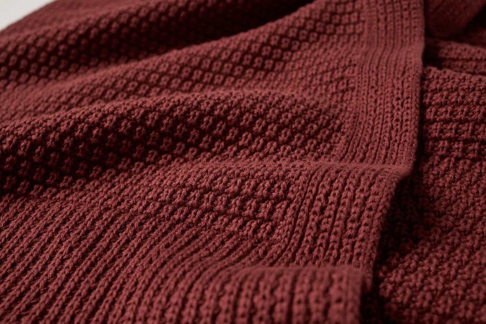 Sale Coyuchi Avalon Organic Knit Throw Claret