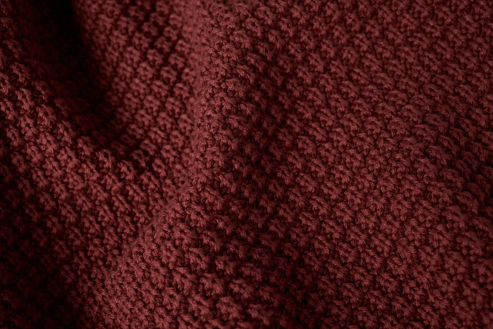 Sale Coyuchi Avalon Organic Knit Throw Claret
