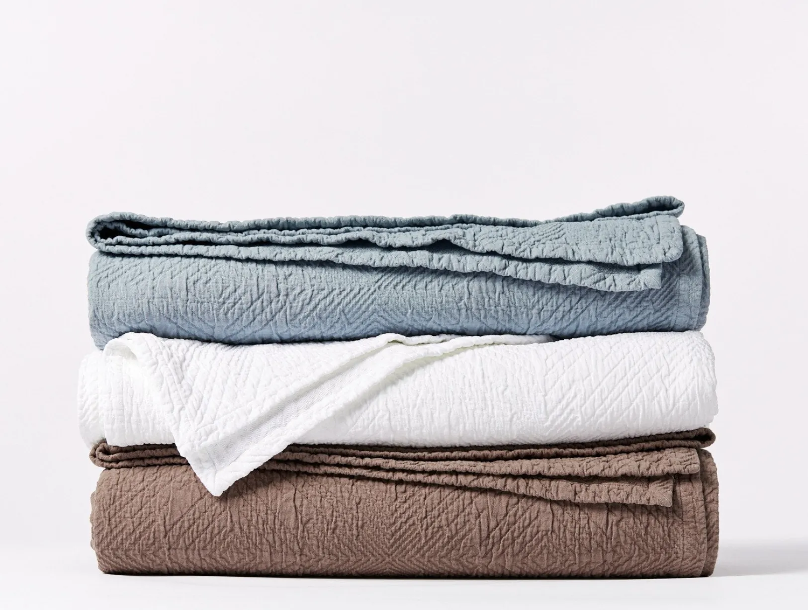 Sale Coyuchi Avila Organic Matelasse Blanket