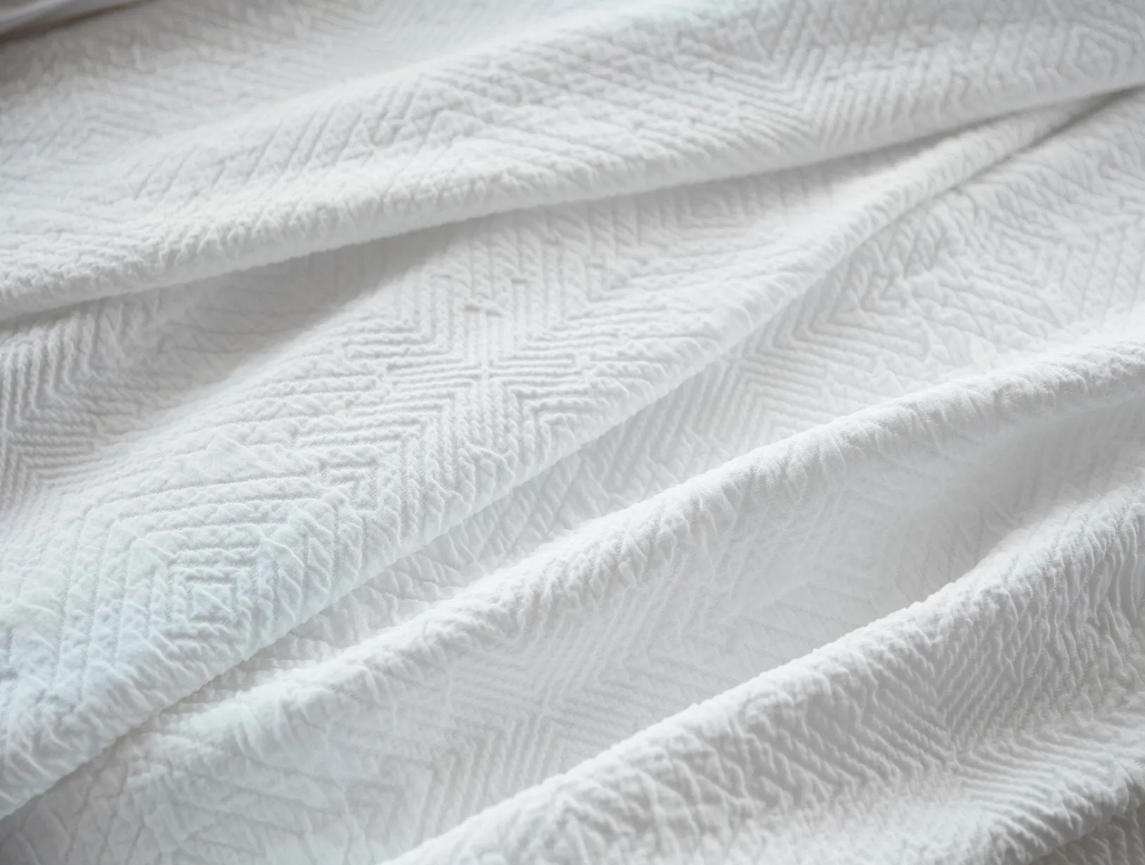 Sale Coyuchi Avila Organic Matelasse Blanket