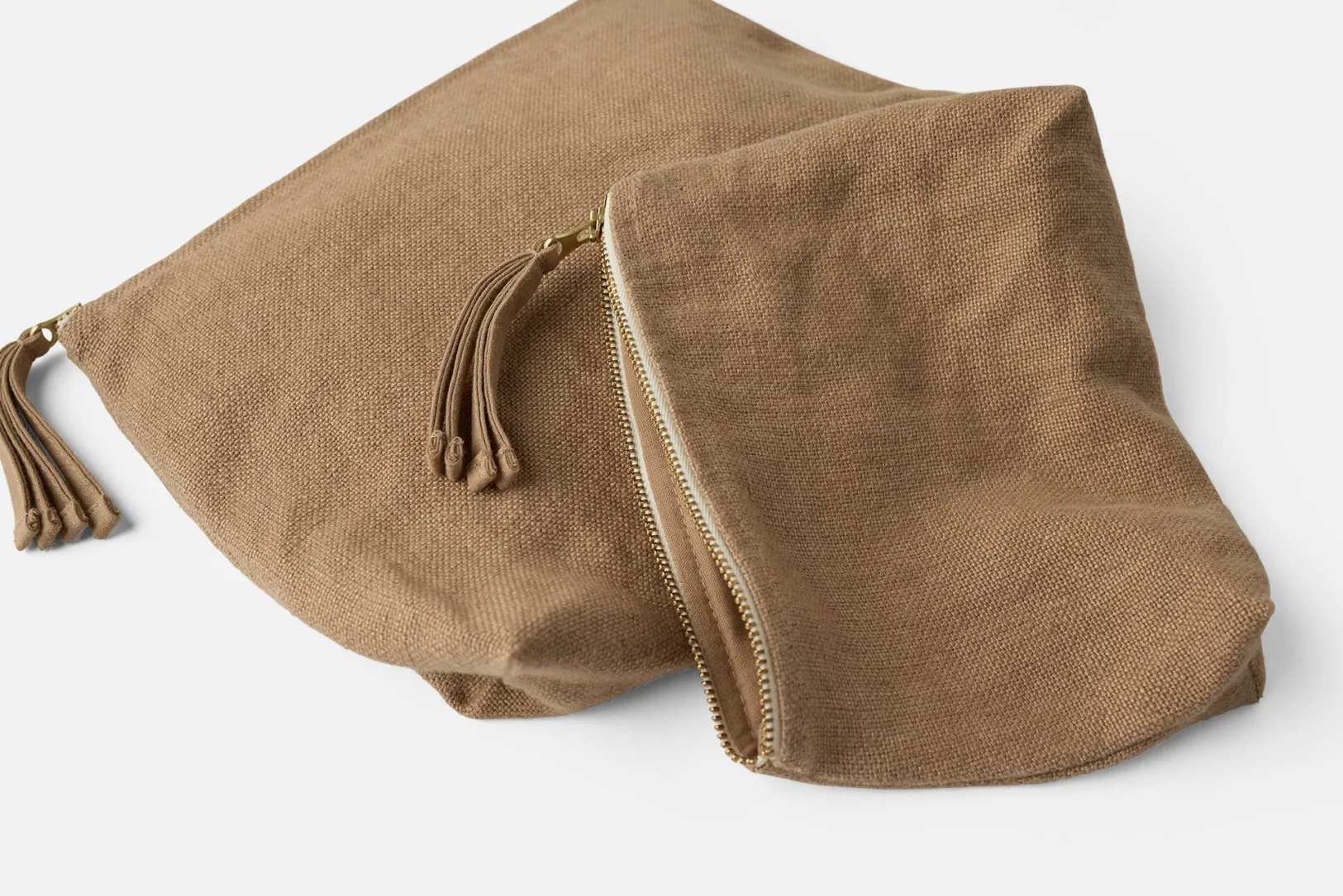 New Coyuchi Helena Organic Linen Pouch Set