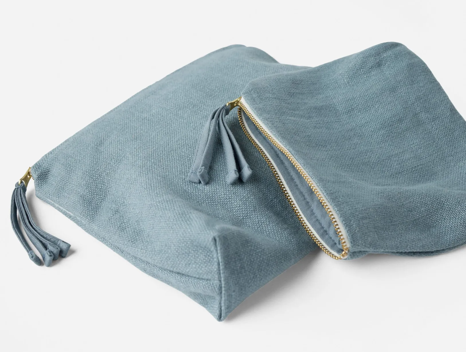 New Coyuchi Helena Organic Linen Pouch Set