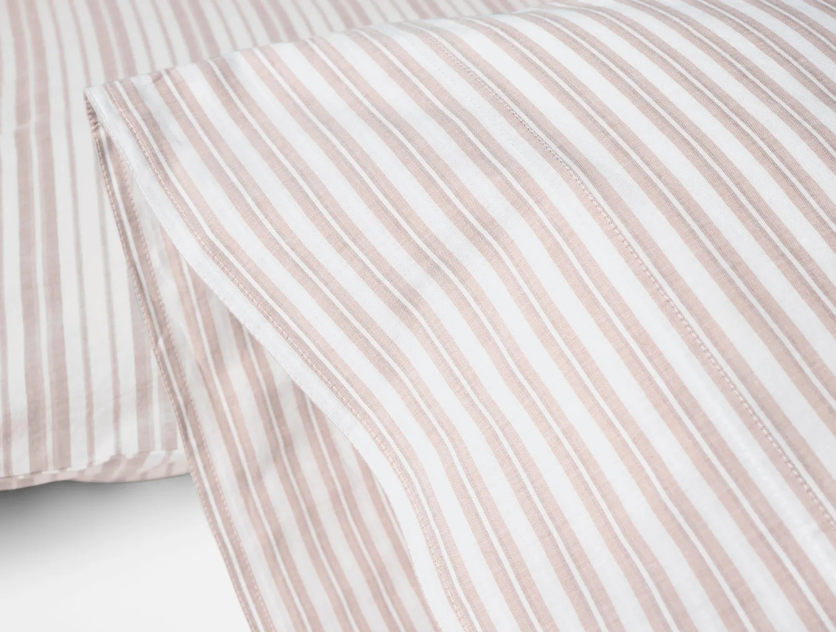 Sale Coyuchi Organic Crinkled Percale™ Pillowcases