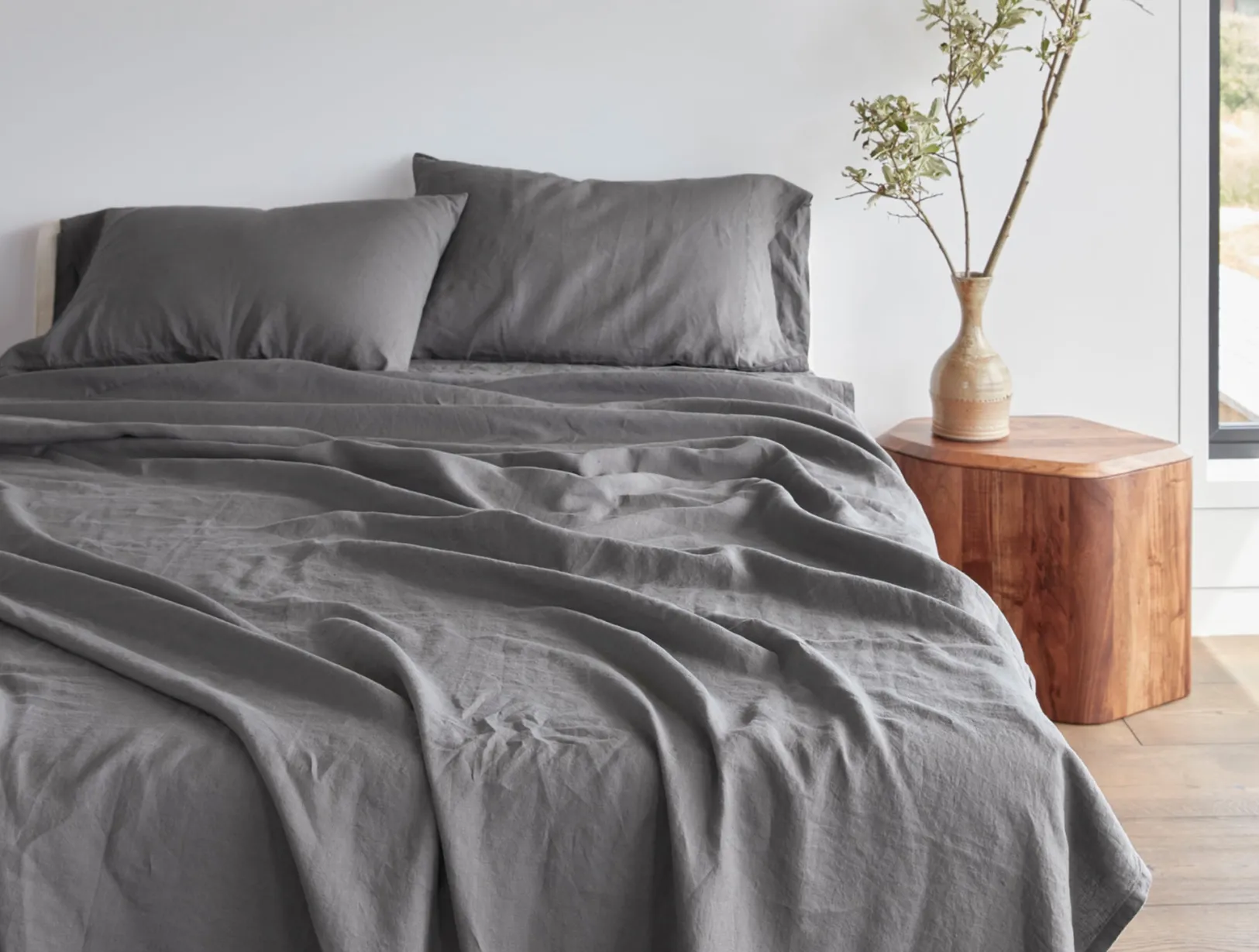 Sale Coyuchi Organic Relaxed Linen Fitted Sheet