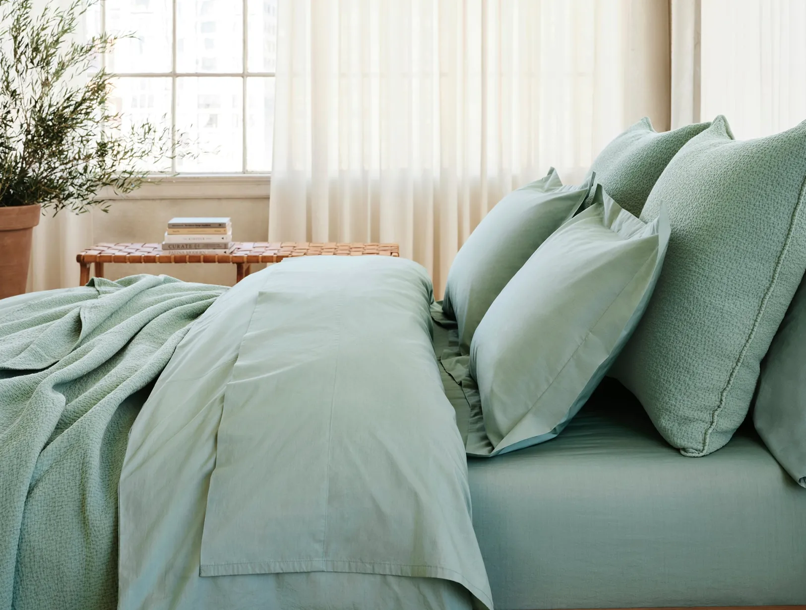 Clearance Coyuchi Refined Organic Percale Duvet Cover