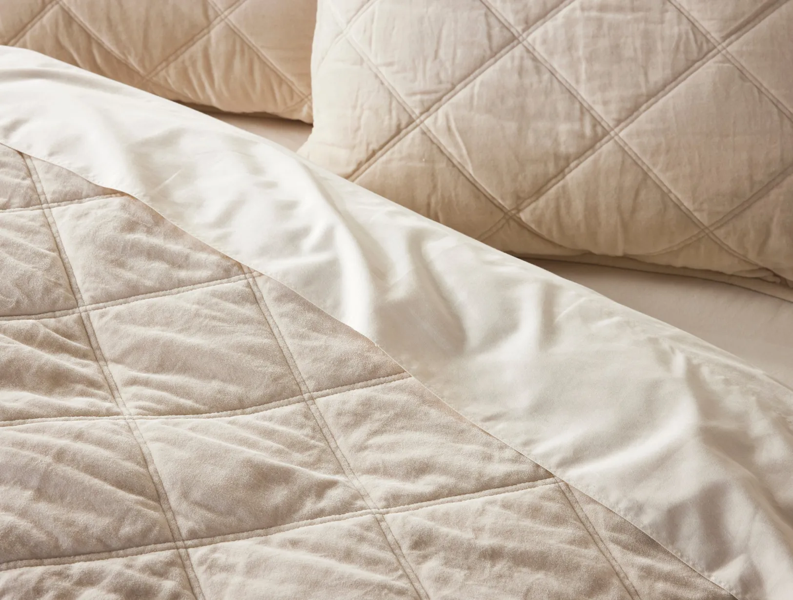 Online Coyuchi Velvet Organic Quilt Undyed